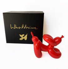 Charger l&#39;image dans la galerie, Whatshisname (Sebastian Burdon) - Escultura &quot;Downward Balloon Dog Mini Red&quot; (10 cm)